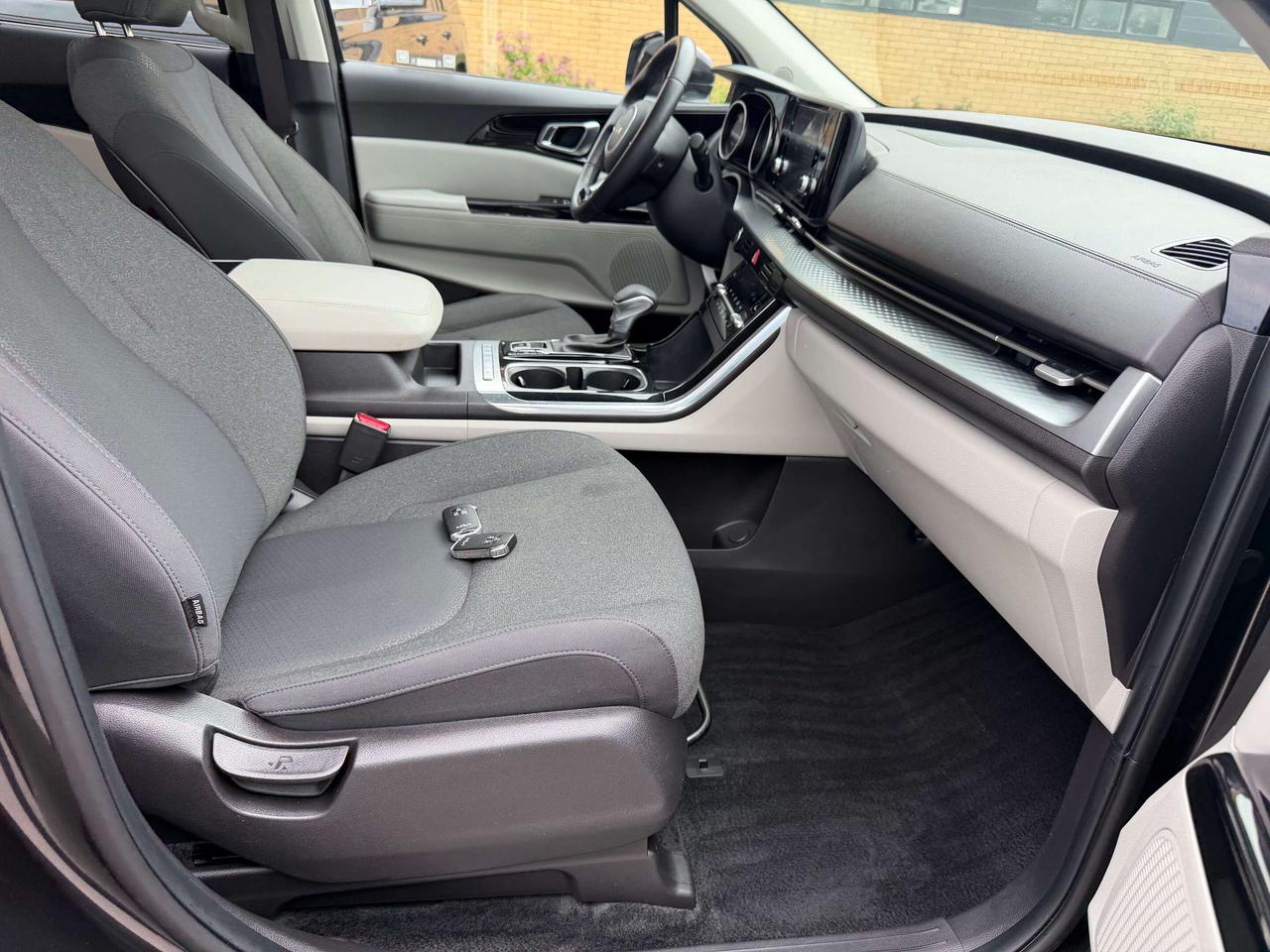 2023 Kia Carnival LX+ Power Doors Remote Start Certified Photo