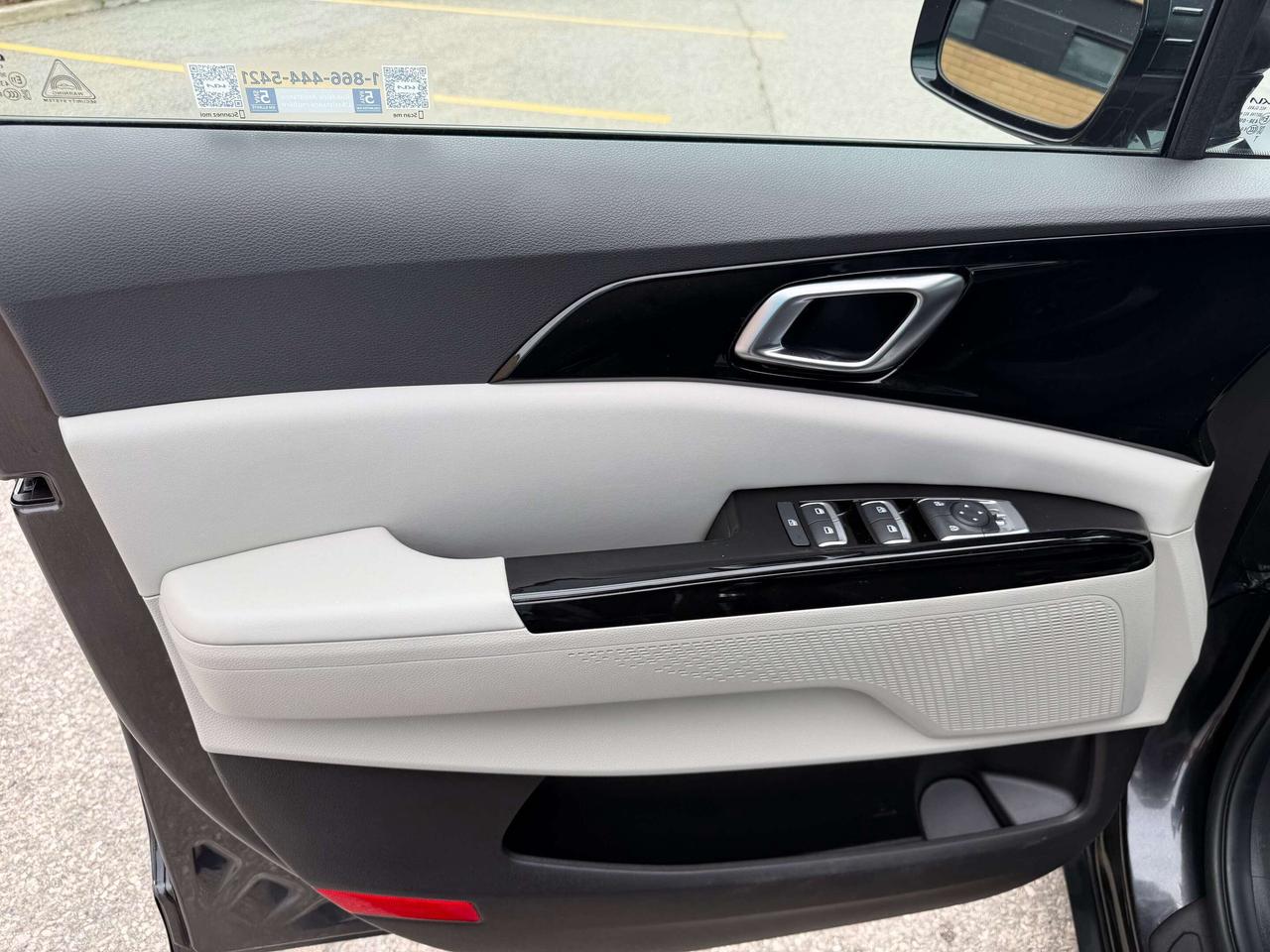 2023 Kia Carnival LX+ Power Doors Remote Start Certified Photo