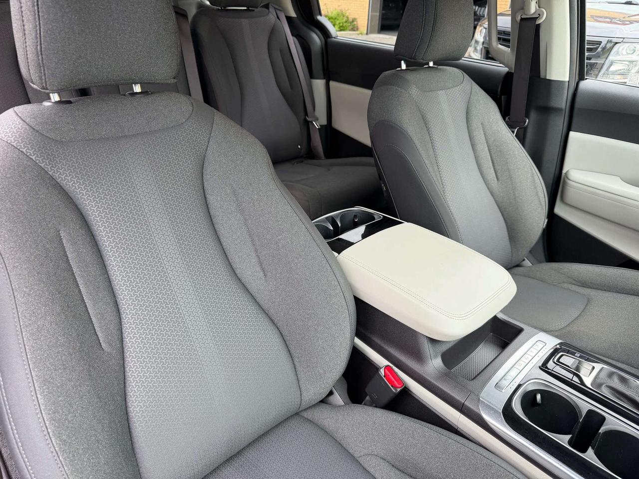 2023 Kia Carnival LX+ Power Doors Remote Start Certified Photo