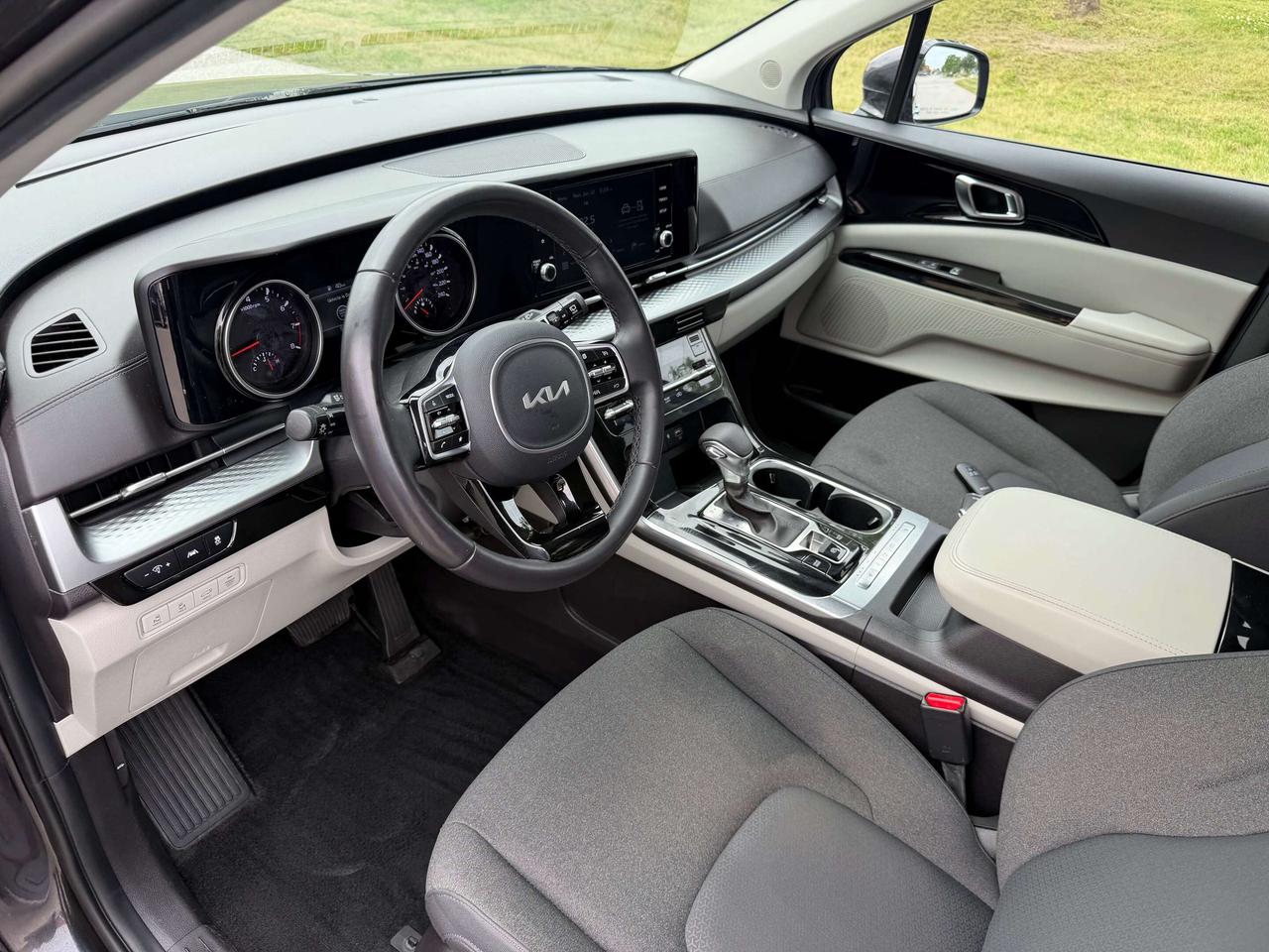 2023 Kia Carnival LX+ Power Doors Remote Start Certified Photo