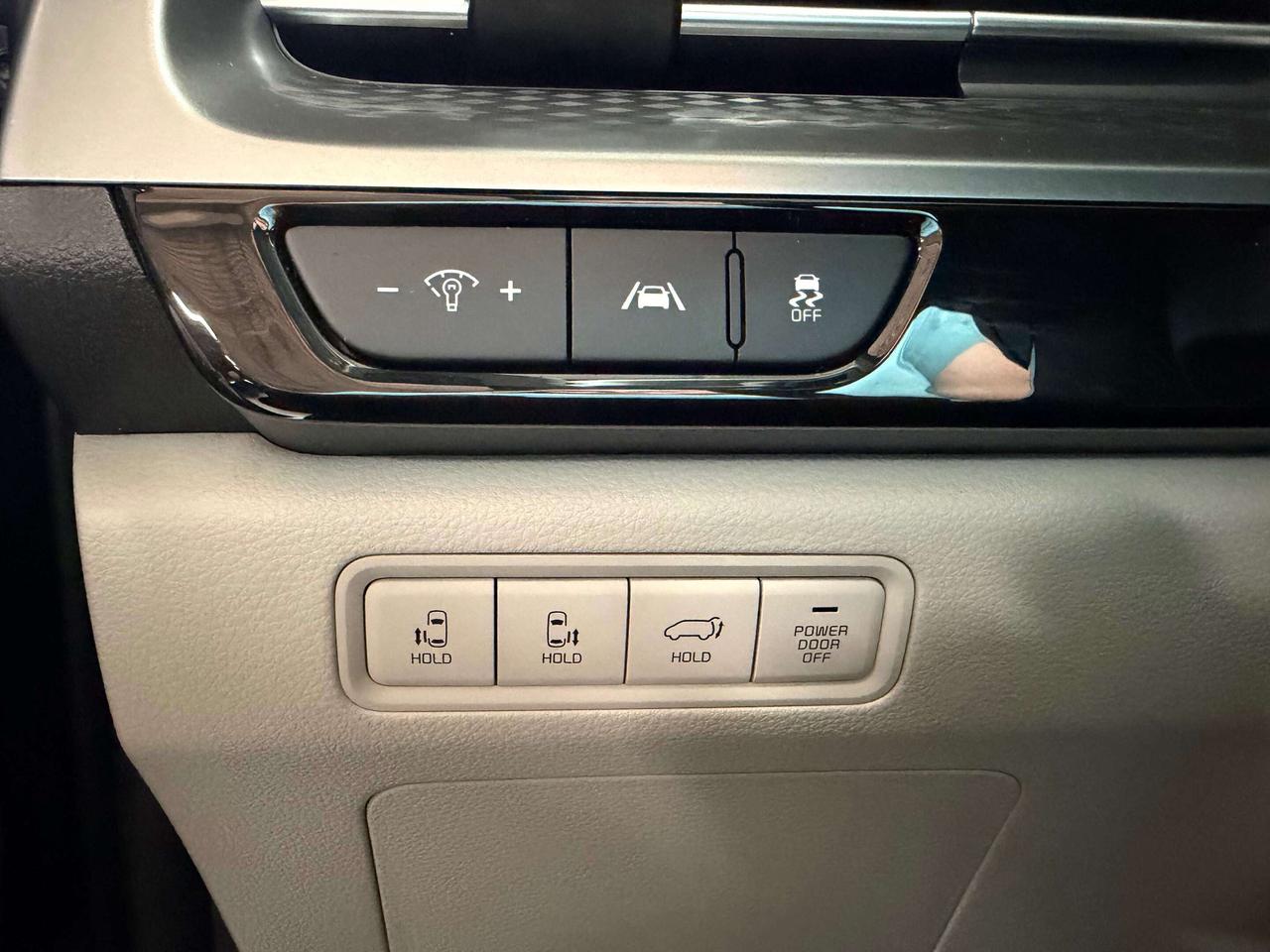 2023 Kia Carnival LX+ Power Doors Remote Start Certified Photo