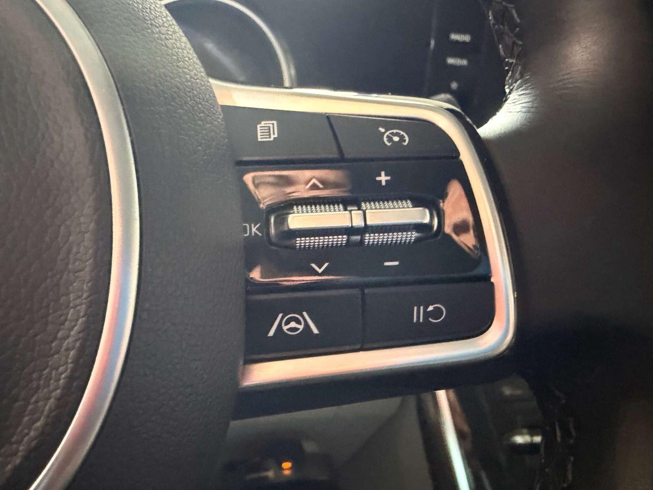 2023 Kia Carnival LX+ Power Doors Remote Start Certified Photo