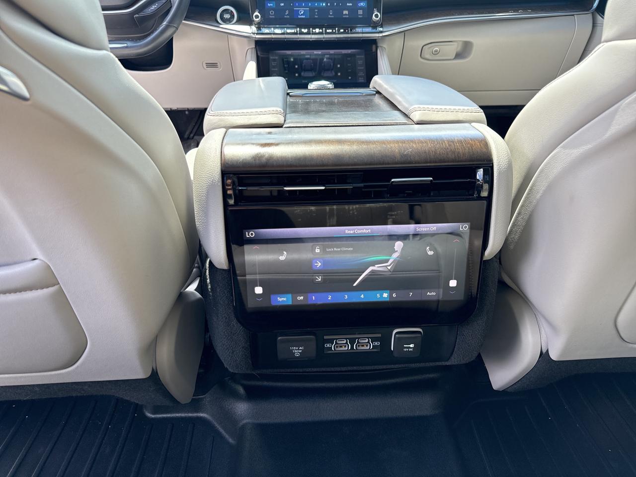 2022 Jeep Grand Wagoneer Series I Photo