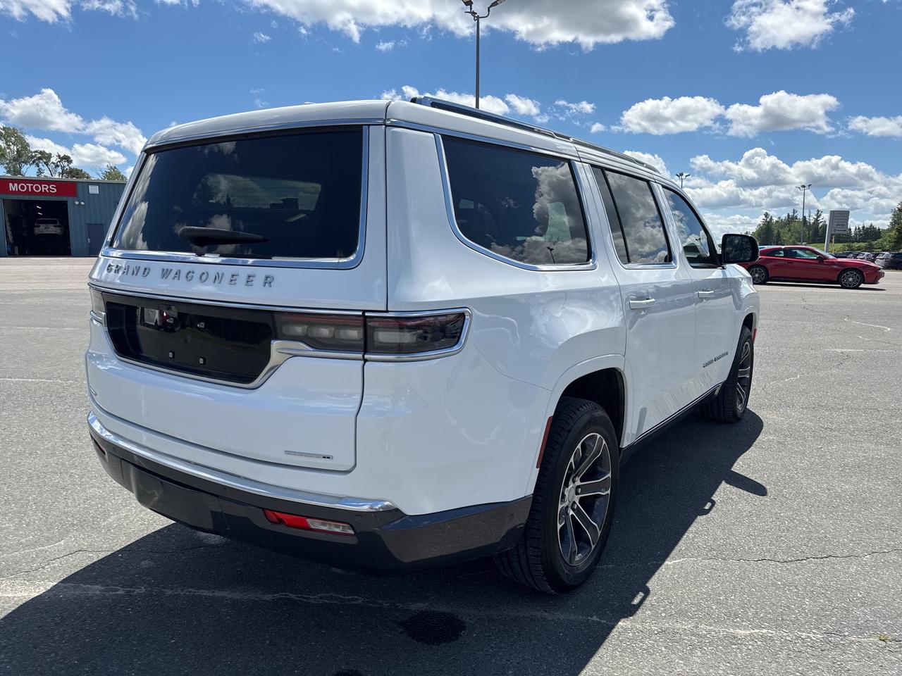 2022 Jeep Grand Wagoneer Series I Photo