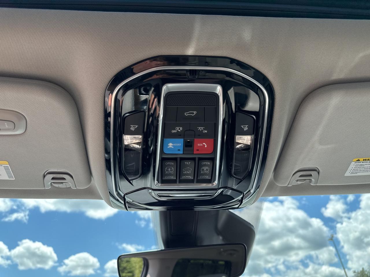 2022 Jeep Grand Wagoneer Series I Photo