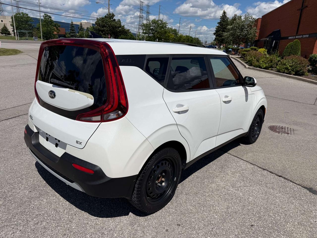 2020 Kia Soul EX Sunroof Certified 2 sets of wheels Photo4