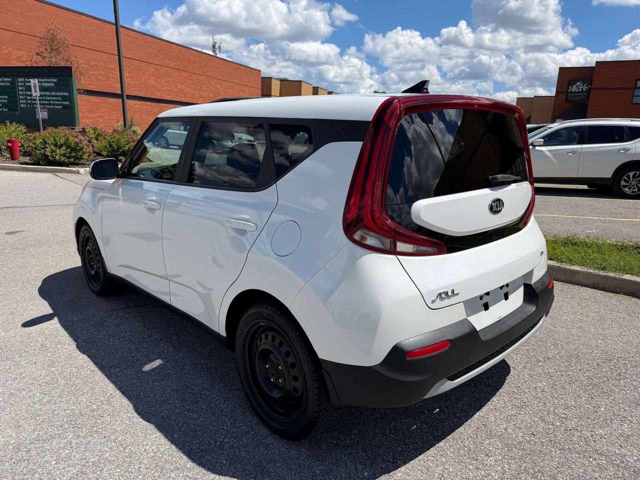 2020 Kia Soul EX Sunroof Certified 2 sets of wheels Photo