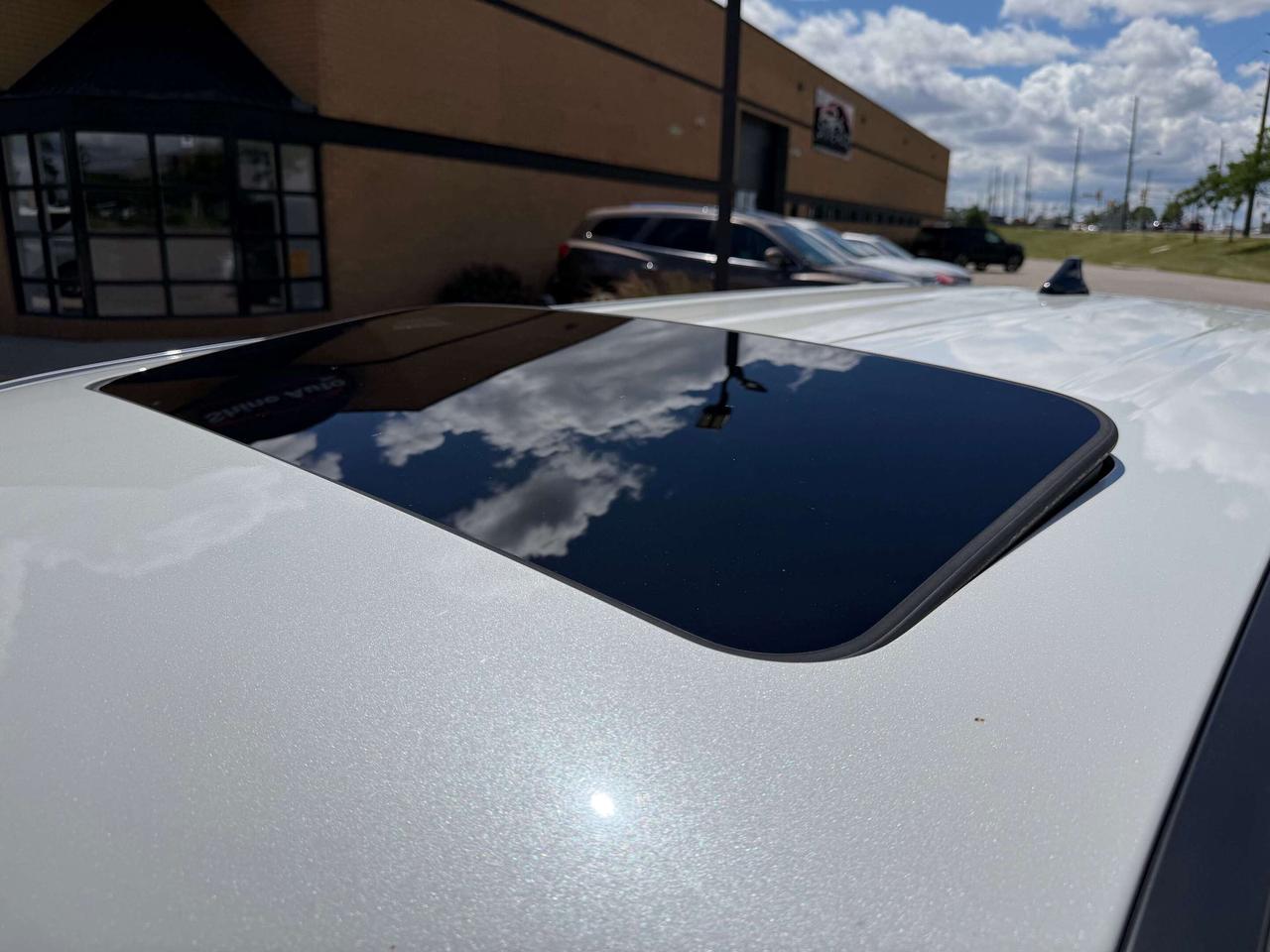 2020 Kia Soul EX Sunroof Certified 2 sets of wheels Photo