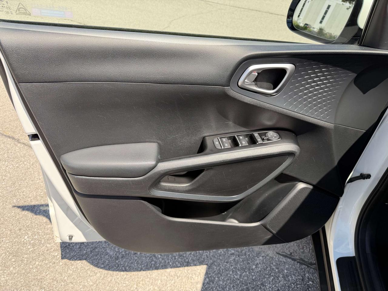 2020 Kia Soul EX Sunroof Certified 2 sets of wheels Photo
