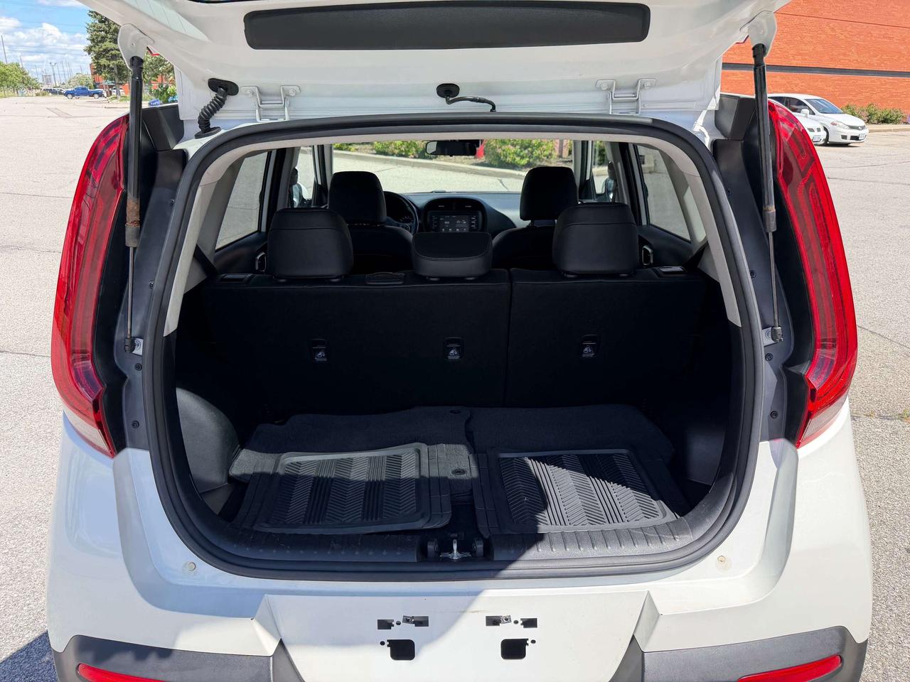 2020 Kia Soul EX Sunroof Certified 2 sets of wheels Photo
