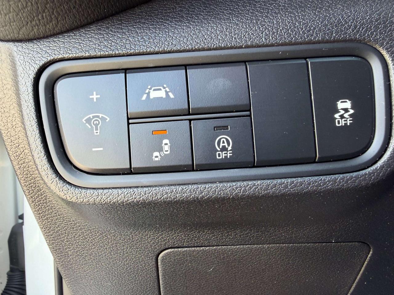 2020 Kia Soul EX Sunroof Certified 2 sets of wheels Photo