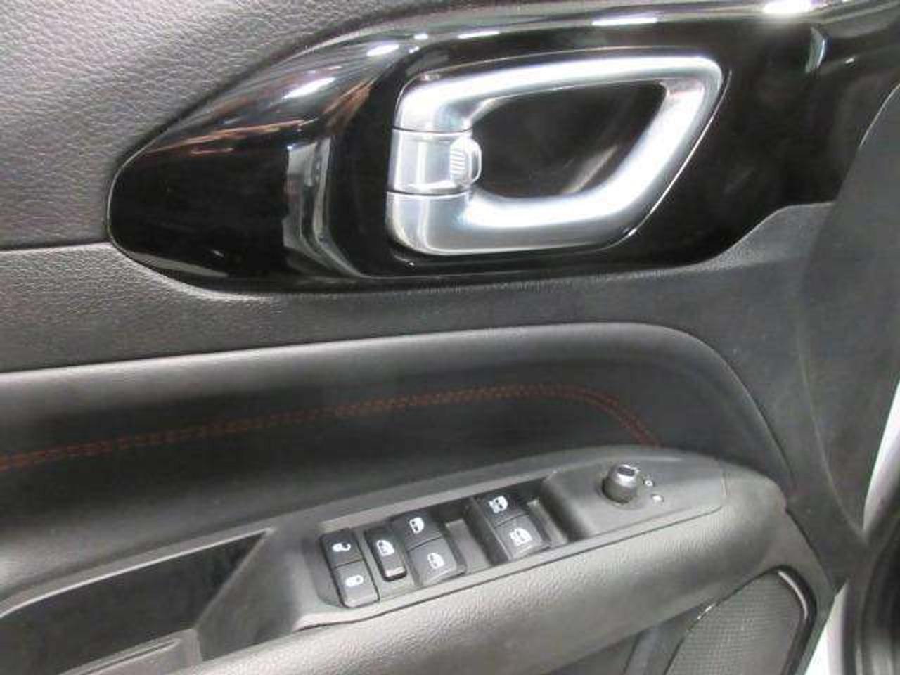 2024 Jeep Compass TRAILHAWK 4X4, PANO ROOF, NAV, APPLE/ANDROID, 72K! Photo