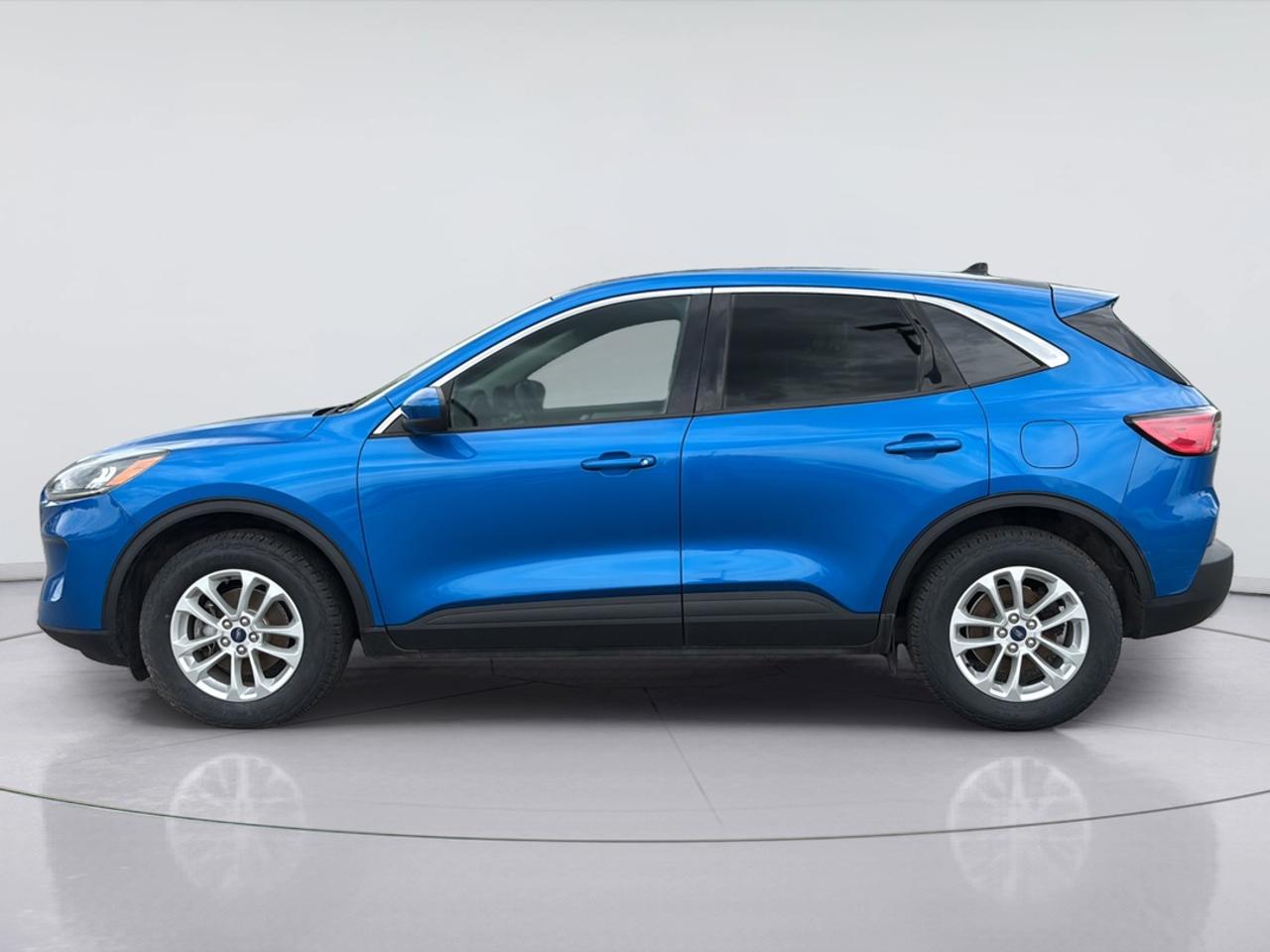 2020 Ford Escape SE Photo