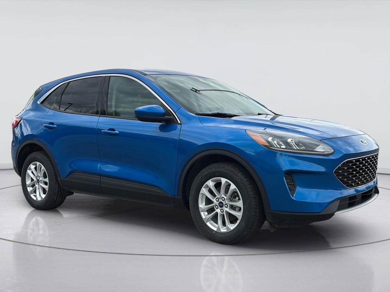 2020 Ford Escape SE Photo