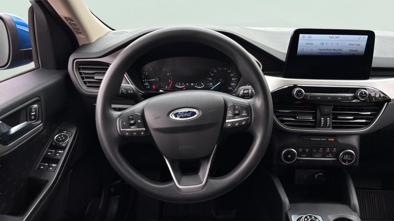 2020 Ford Escape SE Photo