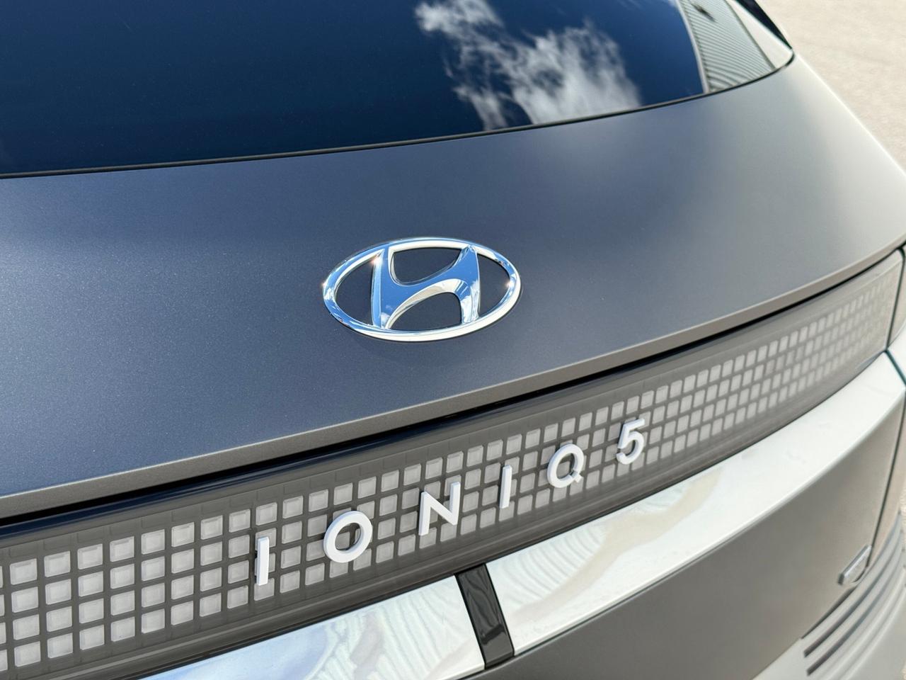 2022 Hyundai IONIQ 5 ULTIMATE   AWD   LONG RANGE   360 CAMERA   BOSE SO Photo