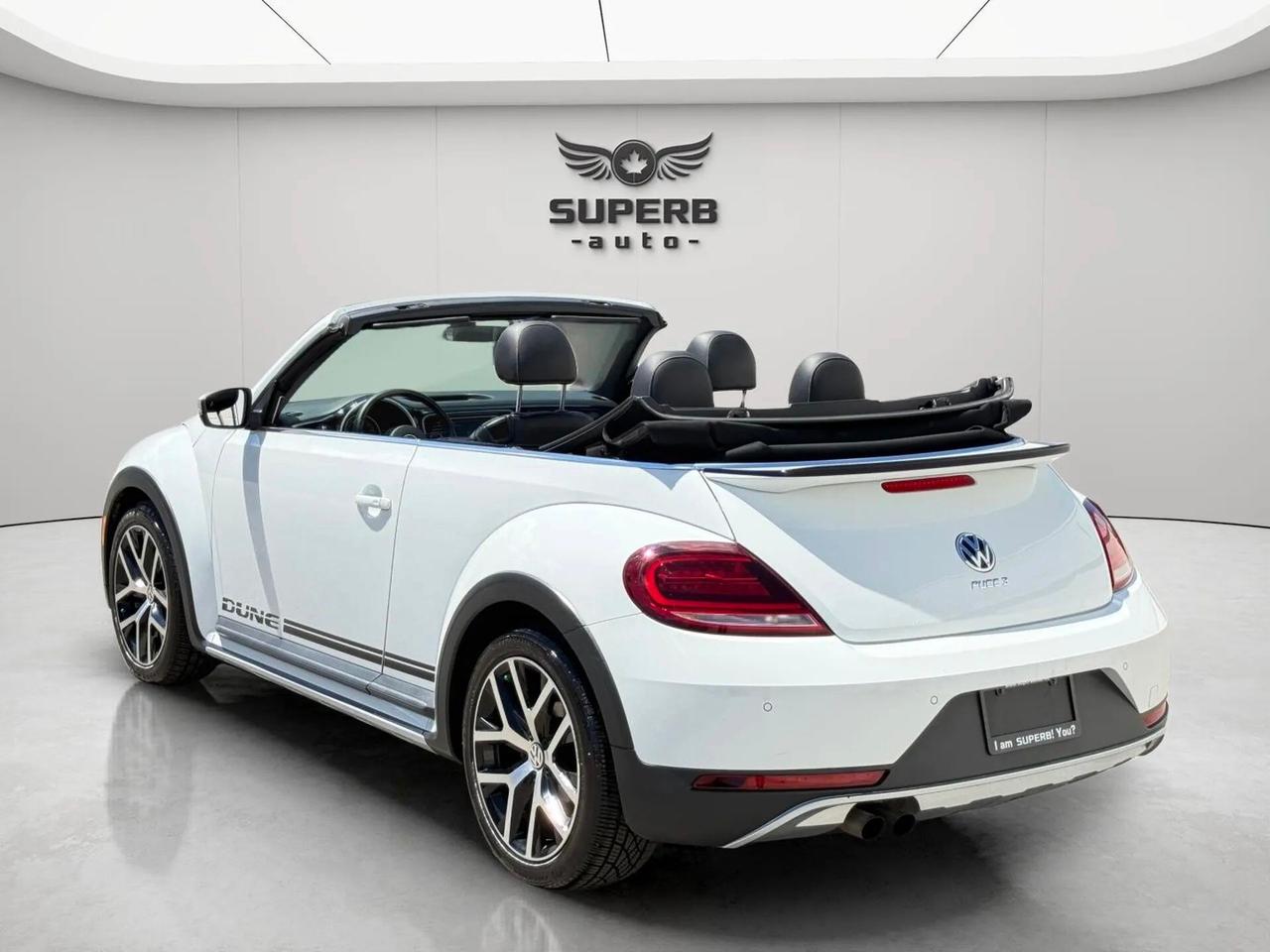 2018 Volkswagen Beetle DUNE   CONVERTIBLE   ONE OWNER   NO ACCIDENT Photo