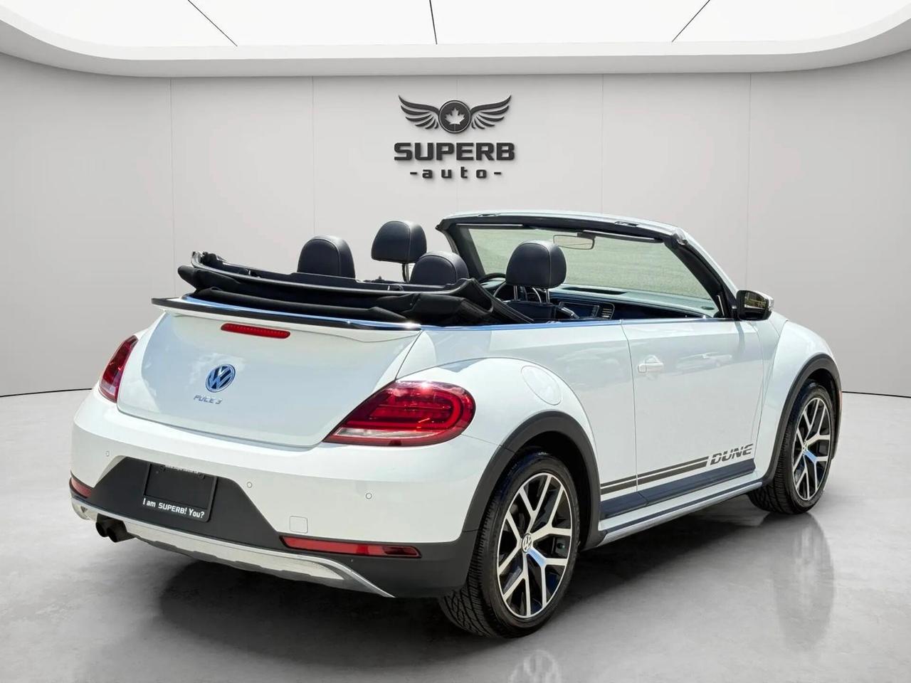 2018 Volkswagen Beetle DUNE   CONVERTIBLE   ONE OWNER   NO ACCIDENT Photo