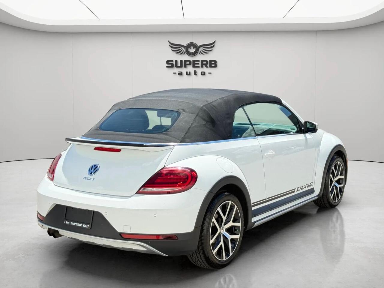 2018 Volkswagen Beetle DUNE   CONVERTIBLE   ONE OWNER   NO ACCIDENT Photo
