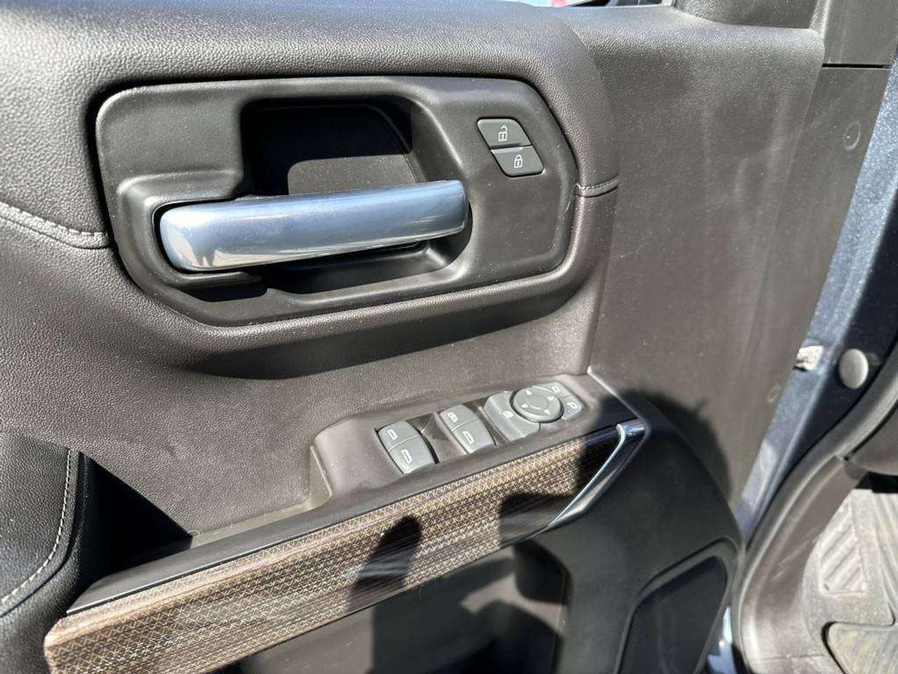 2020 Chevrolet 1500 LT Photo