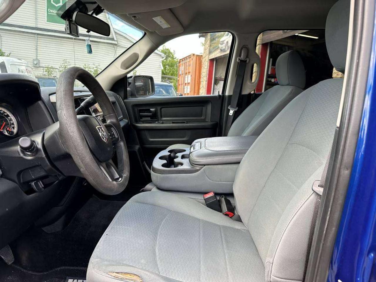 2017 RAM 1500 ST Photo