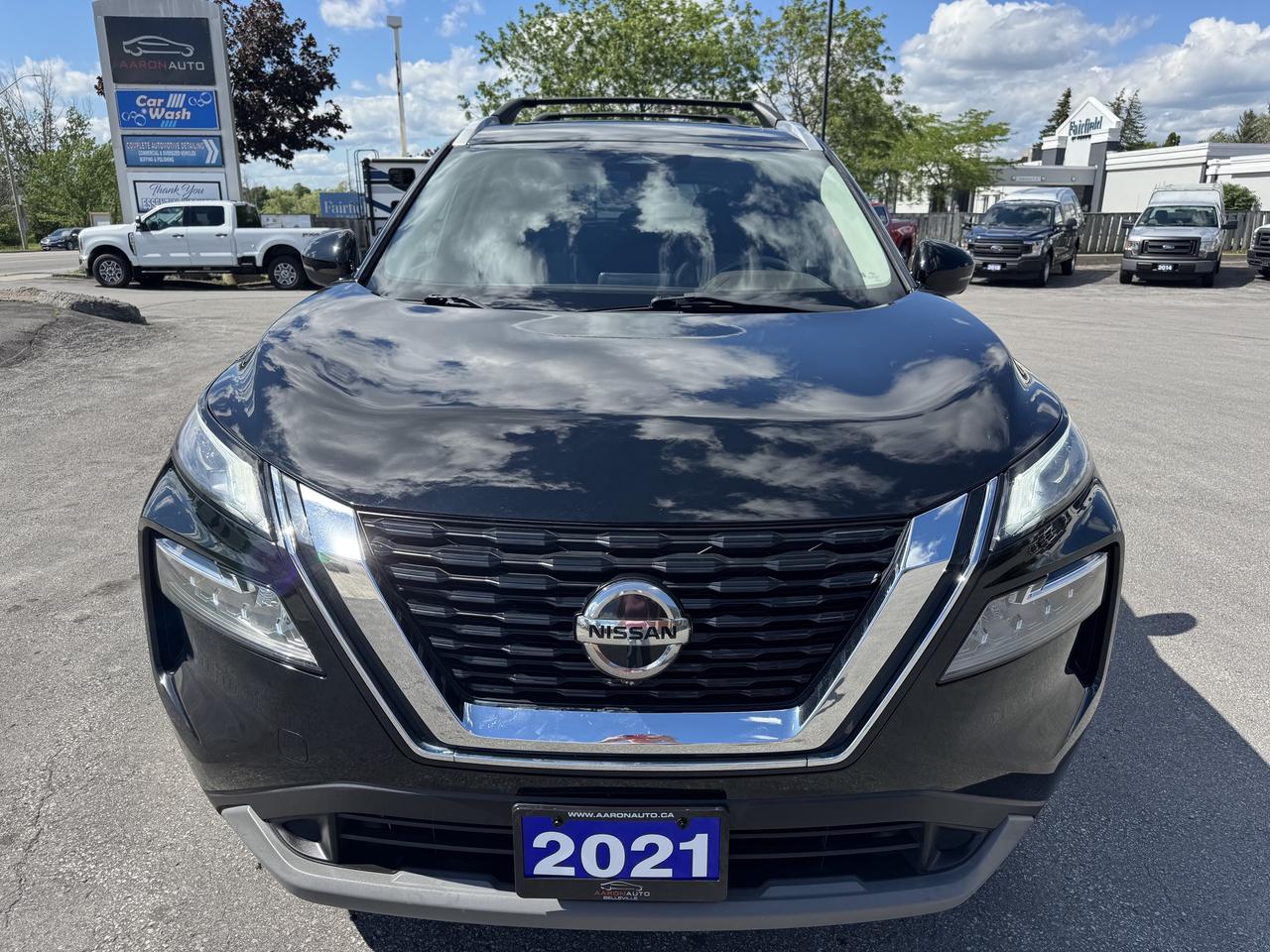 2021 Nissan Rogue SV - PANORAMIC SUNROOF Photo
