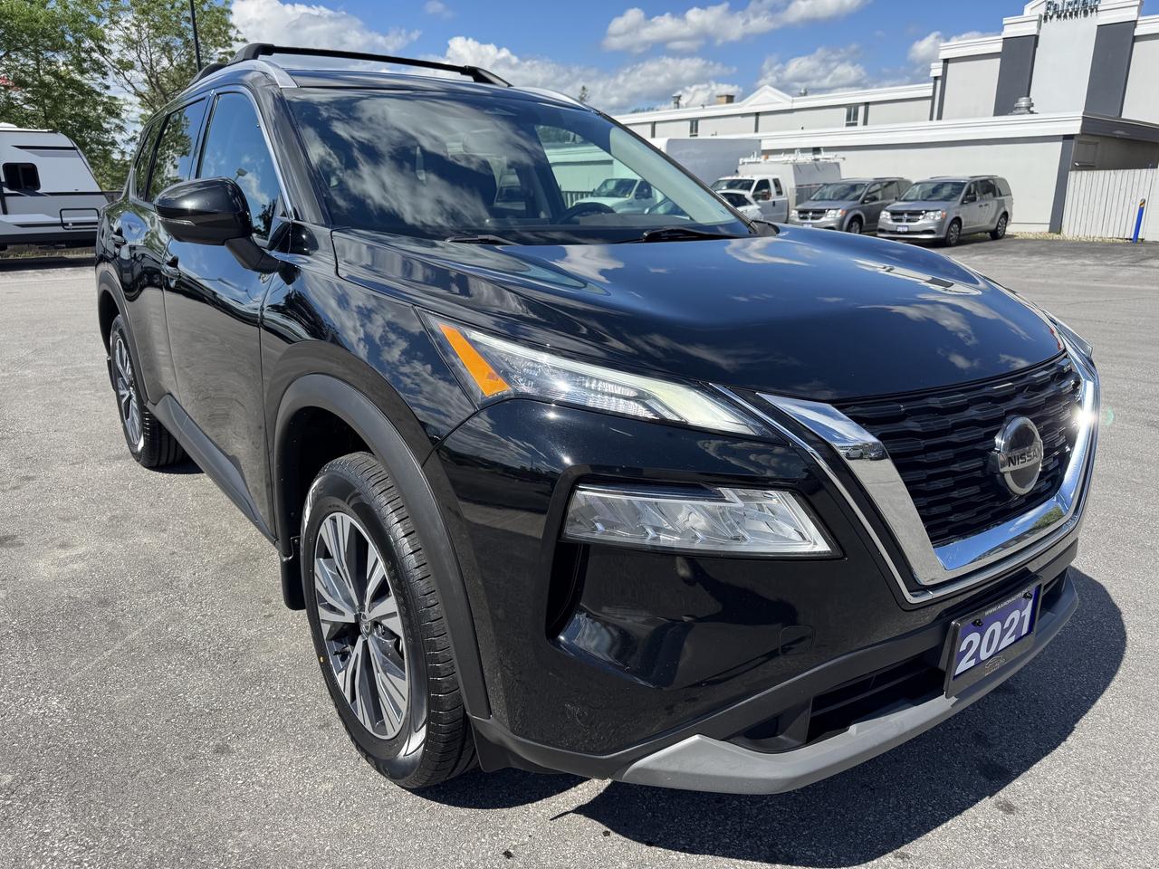 2021 Nissan Rogue SV - PANORAMIC SUNROOF Photo
