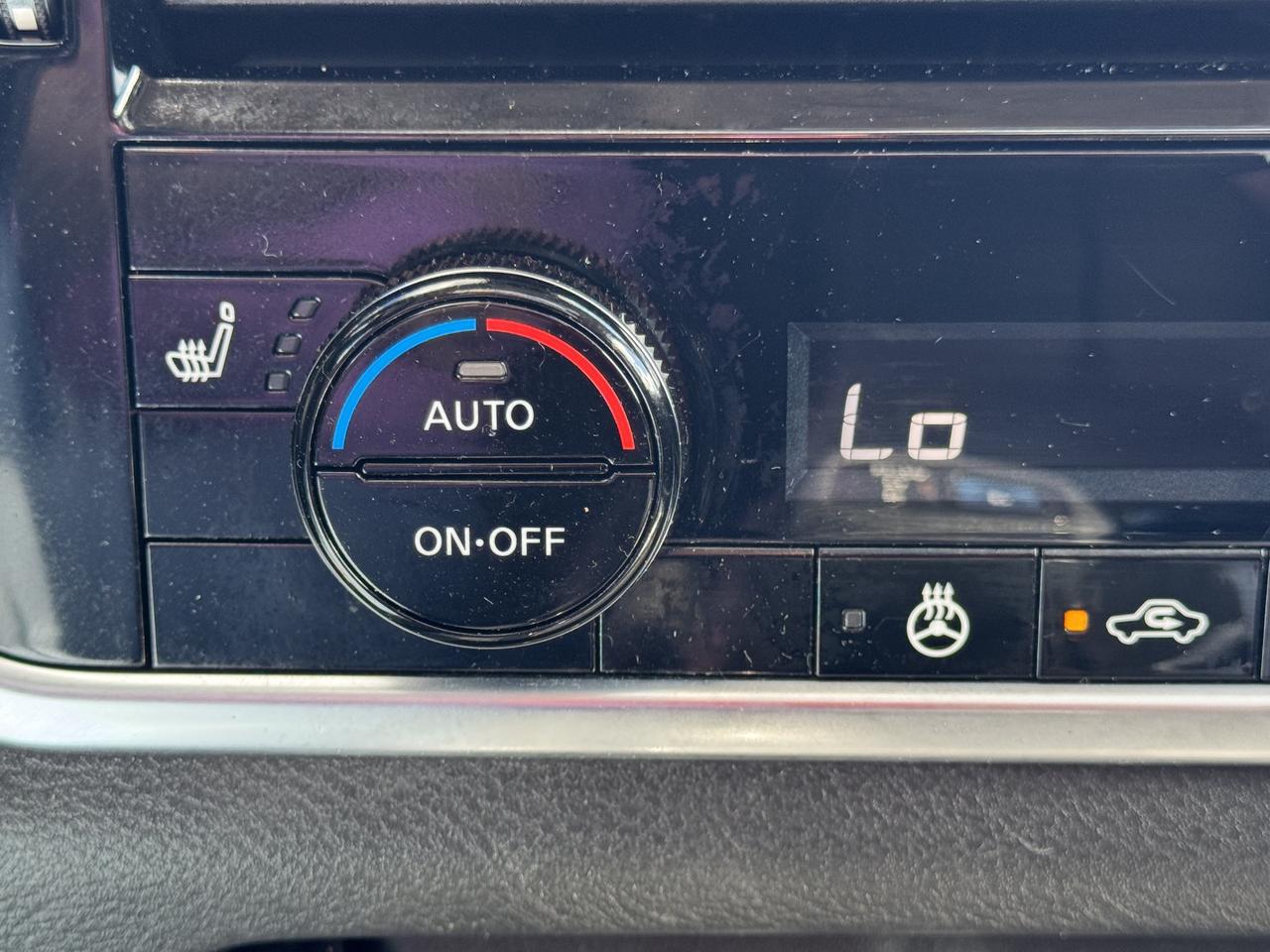 2021 Nissan Rogue SV - PANORAMIC SUNROOF Photo