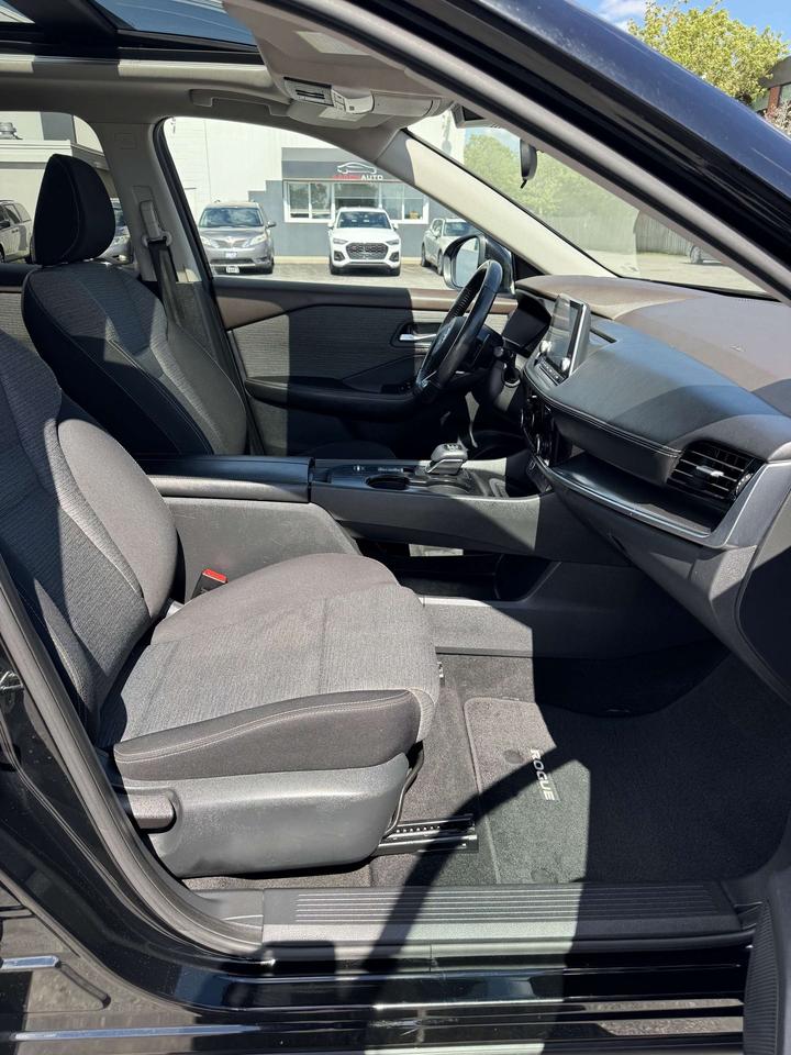 2021 Nissan Rogue SV - PANORAMIC SUNROOF - LOW KM - CERTIFIED Photo