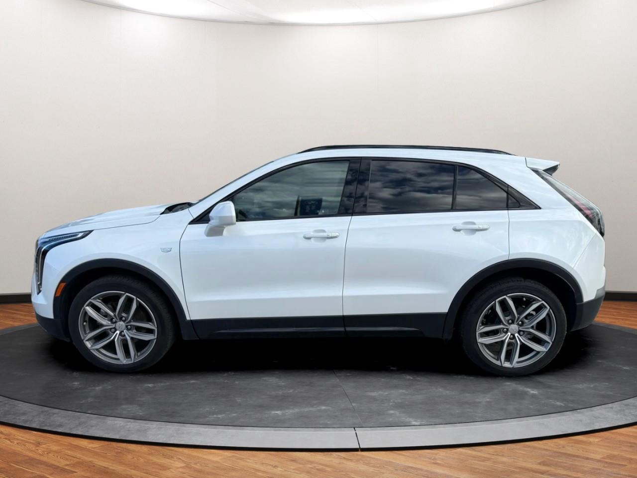 2019 Cadillac XT4 Sport Photo