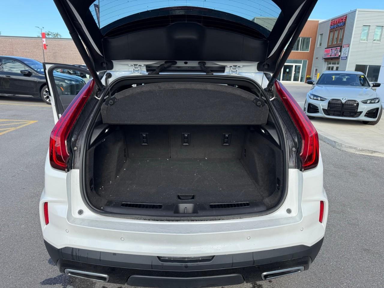 2024 Cadillac XT4 Premium Luxury Photo