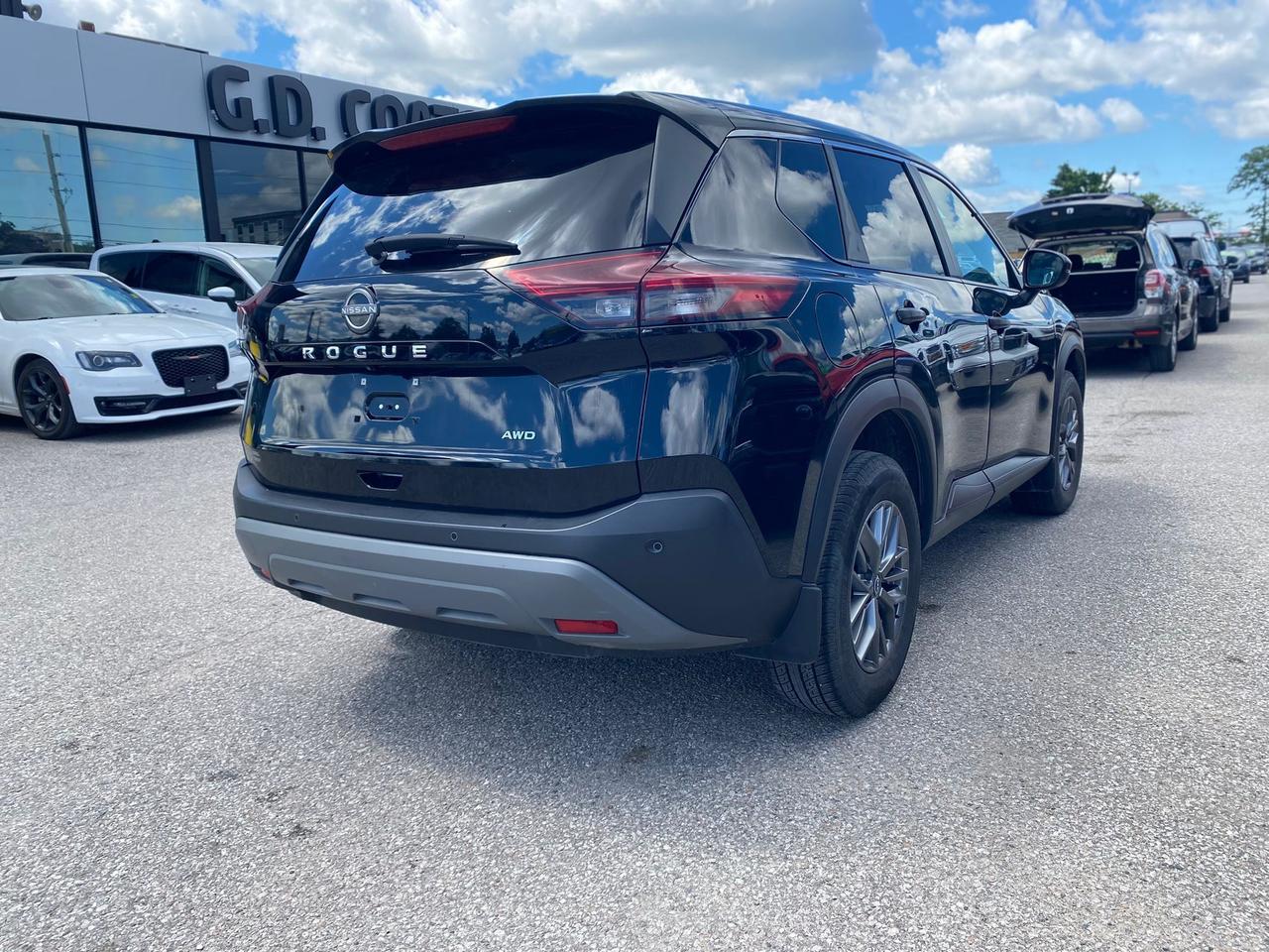 2022 Nissan Rogue AWD S ~Heated Seats + Wheel ~Blind Spot ~Carplay Photo