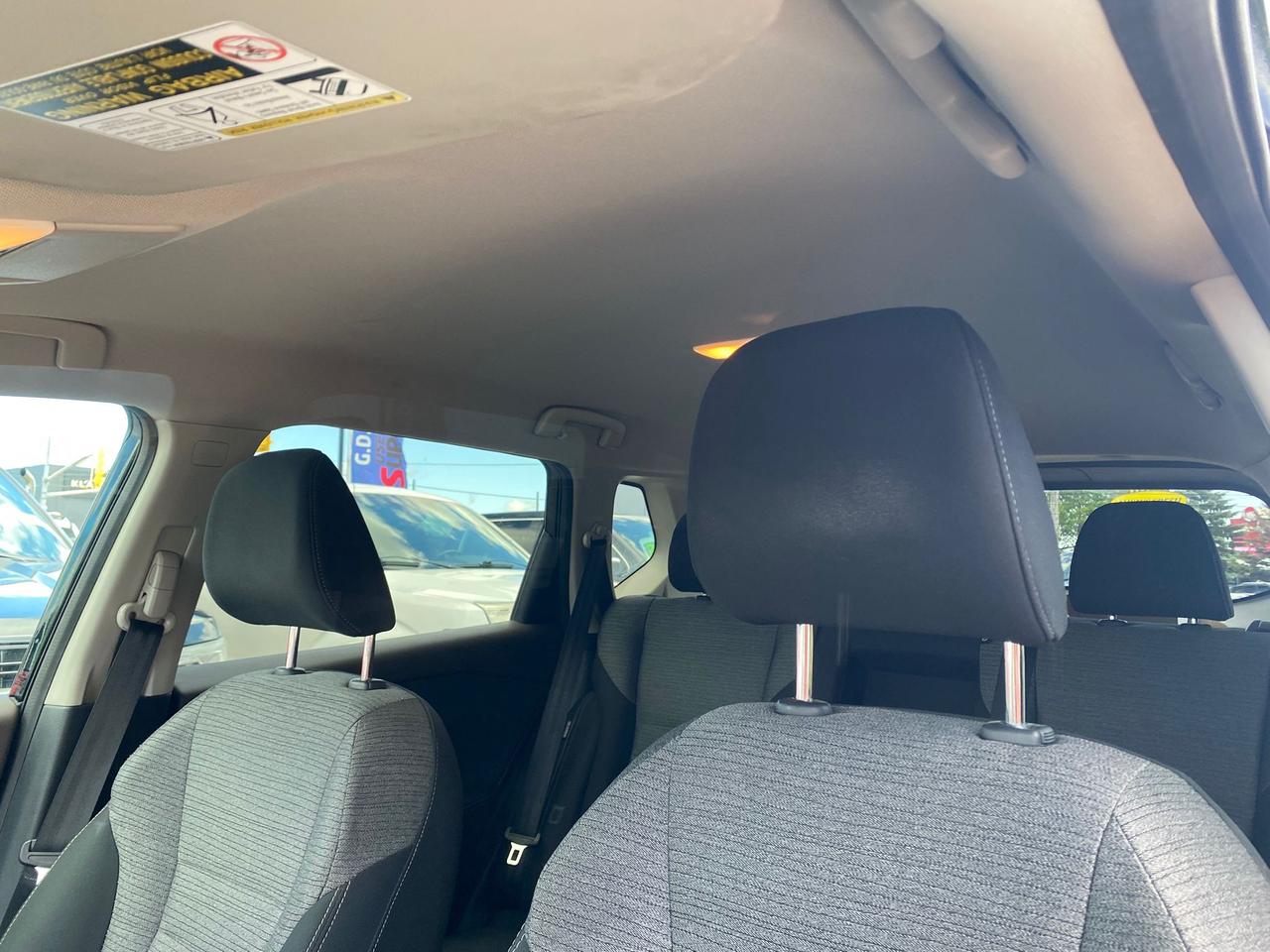 2022 Nissan Rogue AWD S ~Heated Seats + Wheel ~Blind Spot ~Carplay Photo