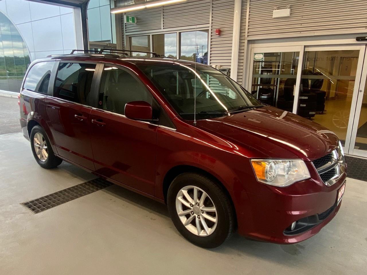 2018 Dodge Grand Caravan CVP/SXT Passenger Van Photo2