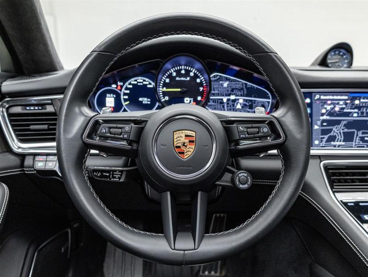 2023 Porsche Panamera  Photo