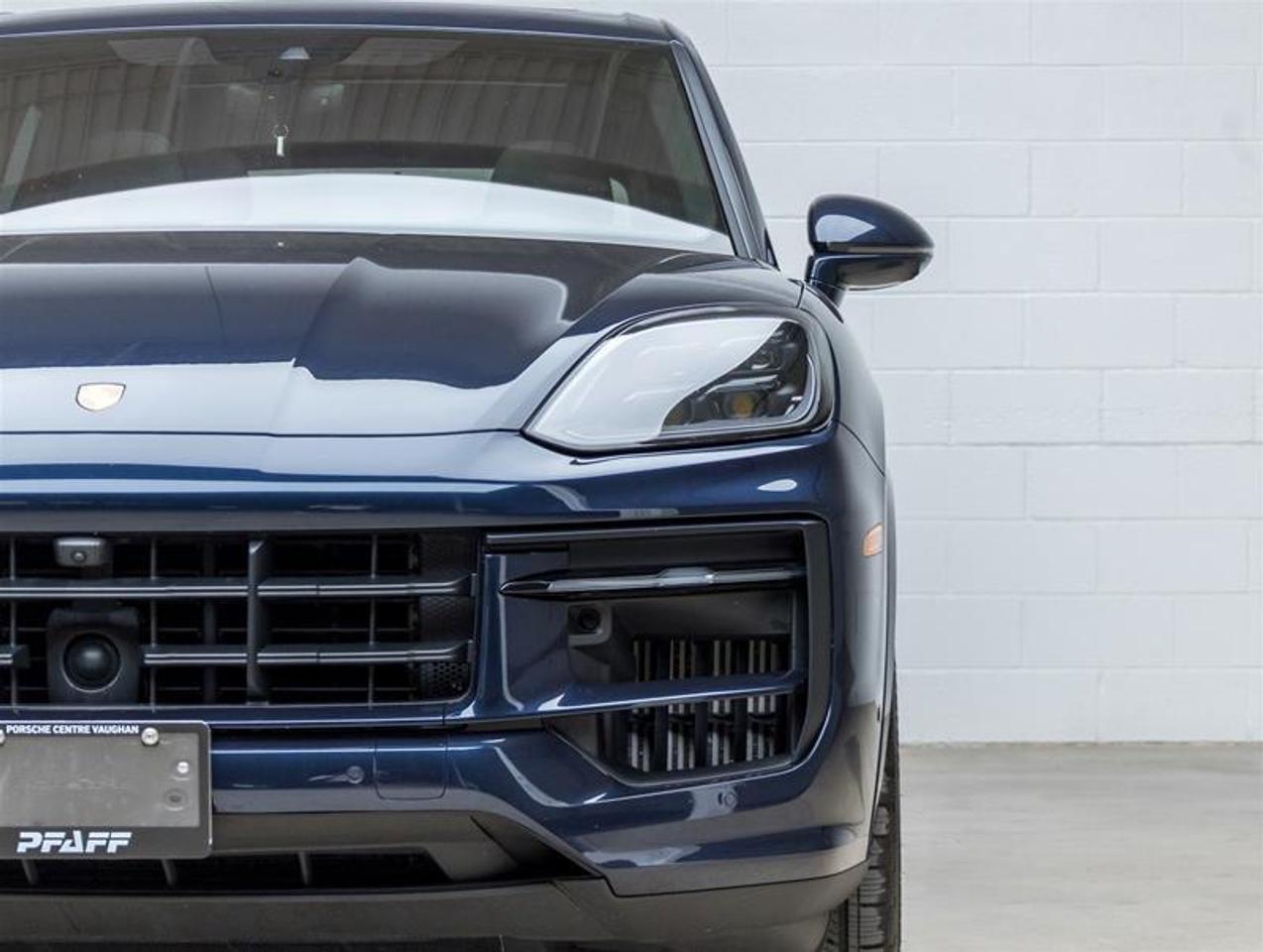 2024 Porsche Cayenne  Photo