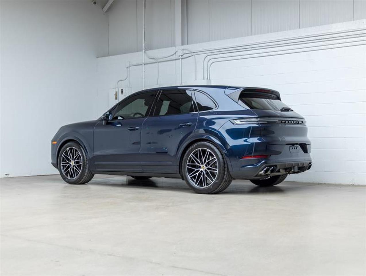 2024 Porsche Cayenne  Photo