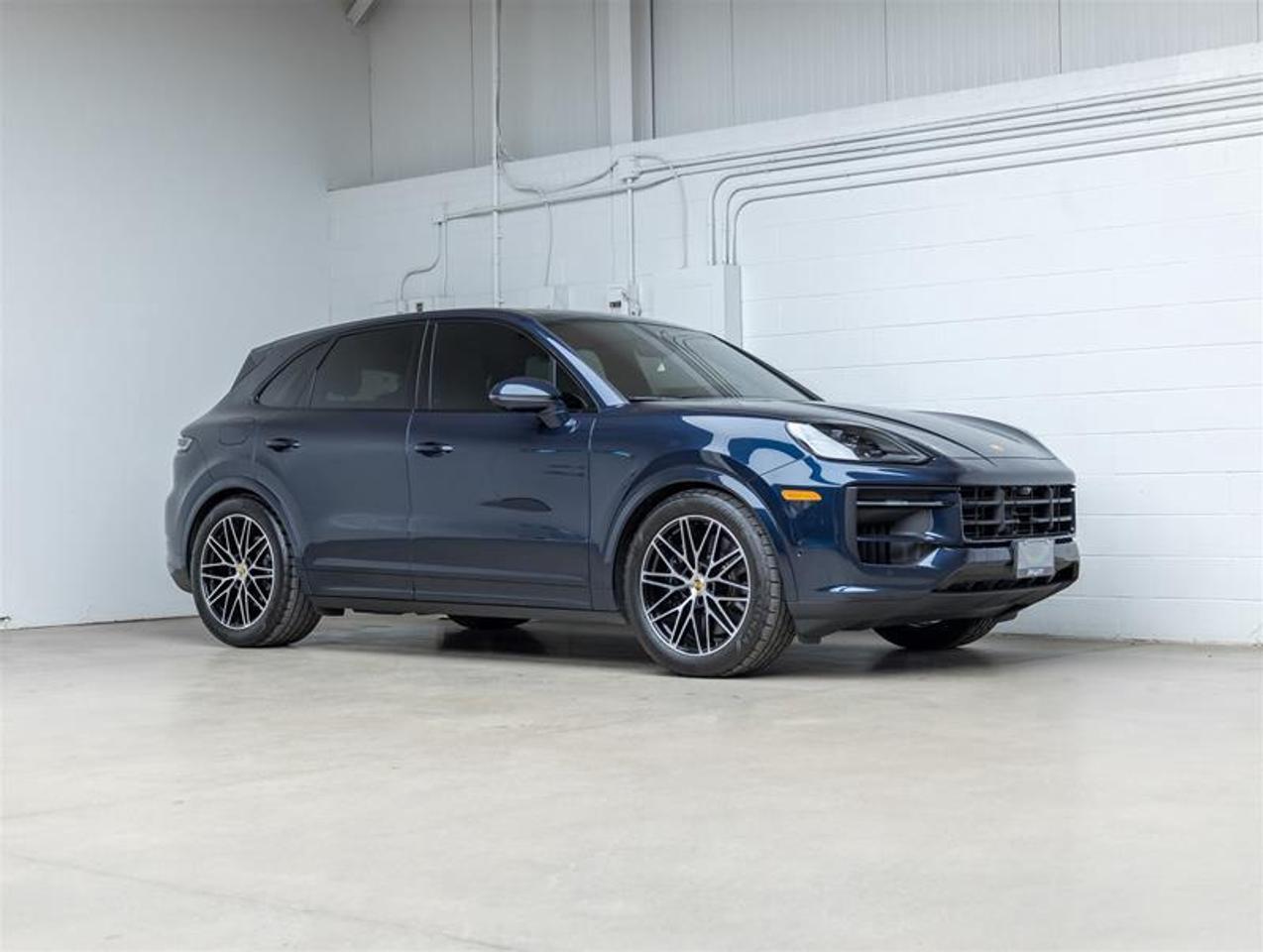 2024 Porsche Cayenne  Photo