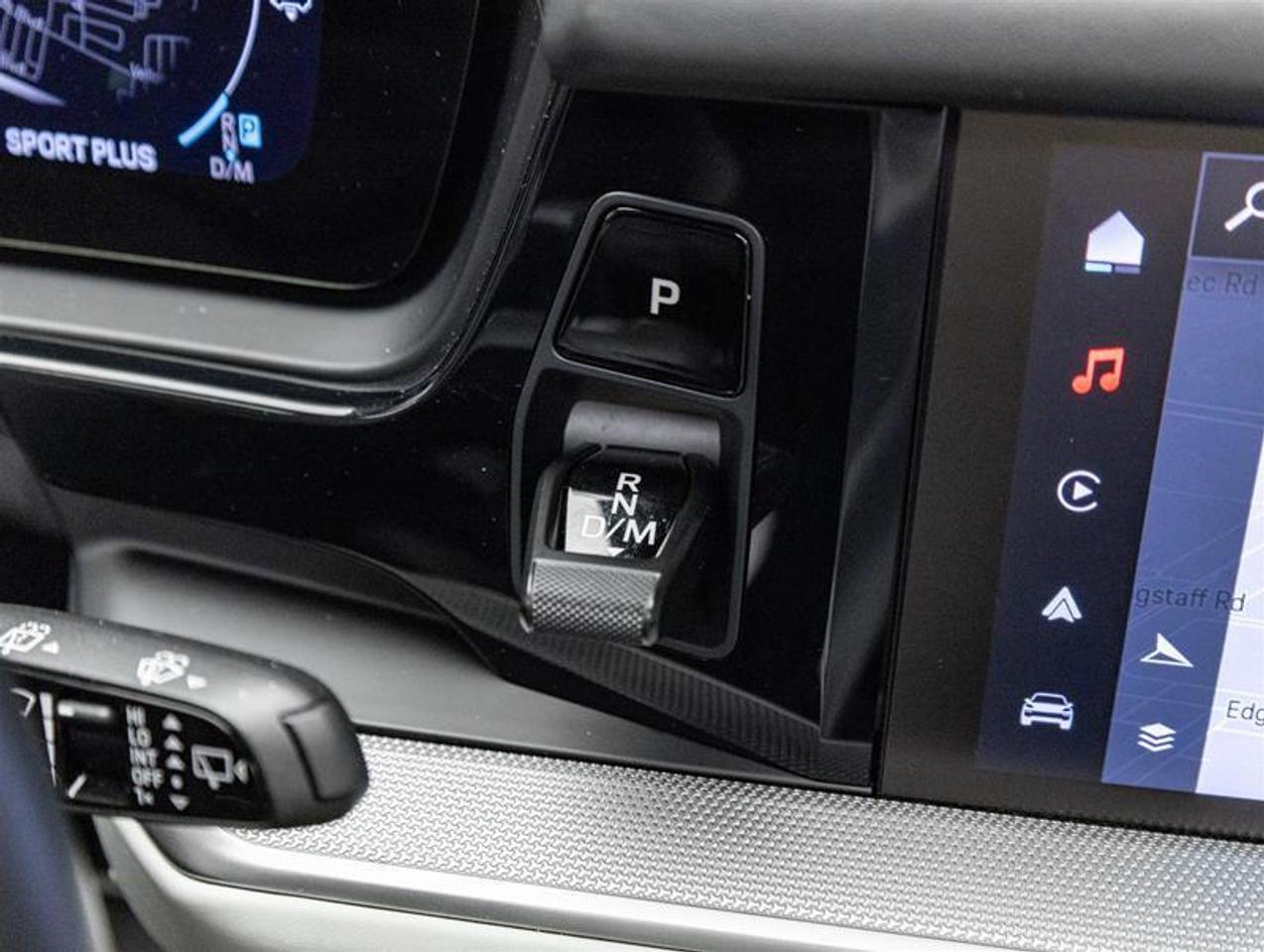 2024 Porsche Cayenne  Photo