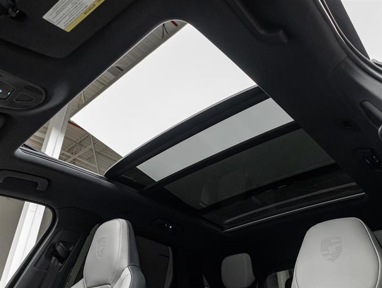 2024 Porsche Cayenne  Photo