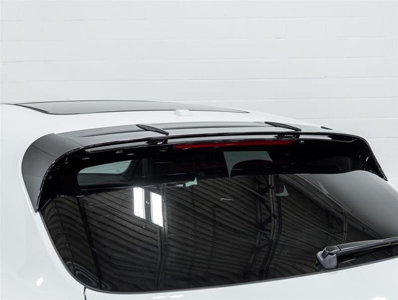 2026 Porsche Macan  Photo