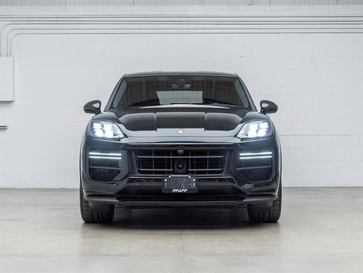 2024 Porsche Cayenne  Photo
