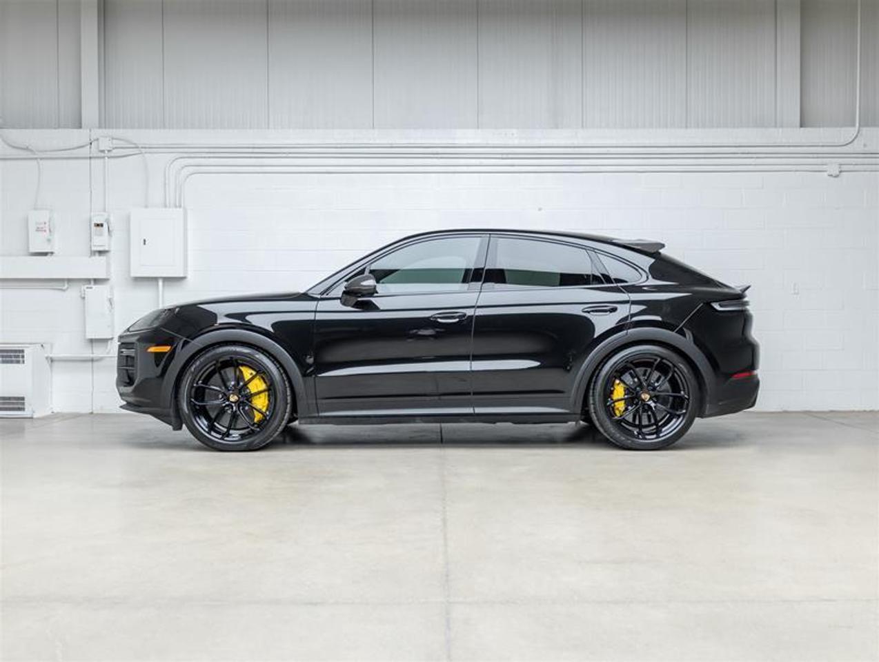 2024 Porsche Cayenne  Photo4