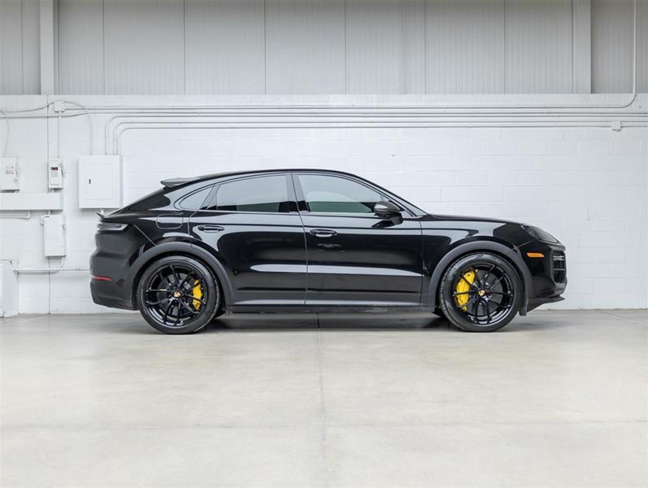 2024 Porsche Cayenne  Photo
