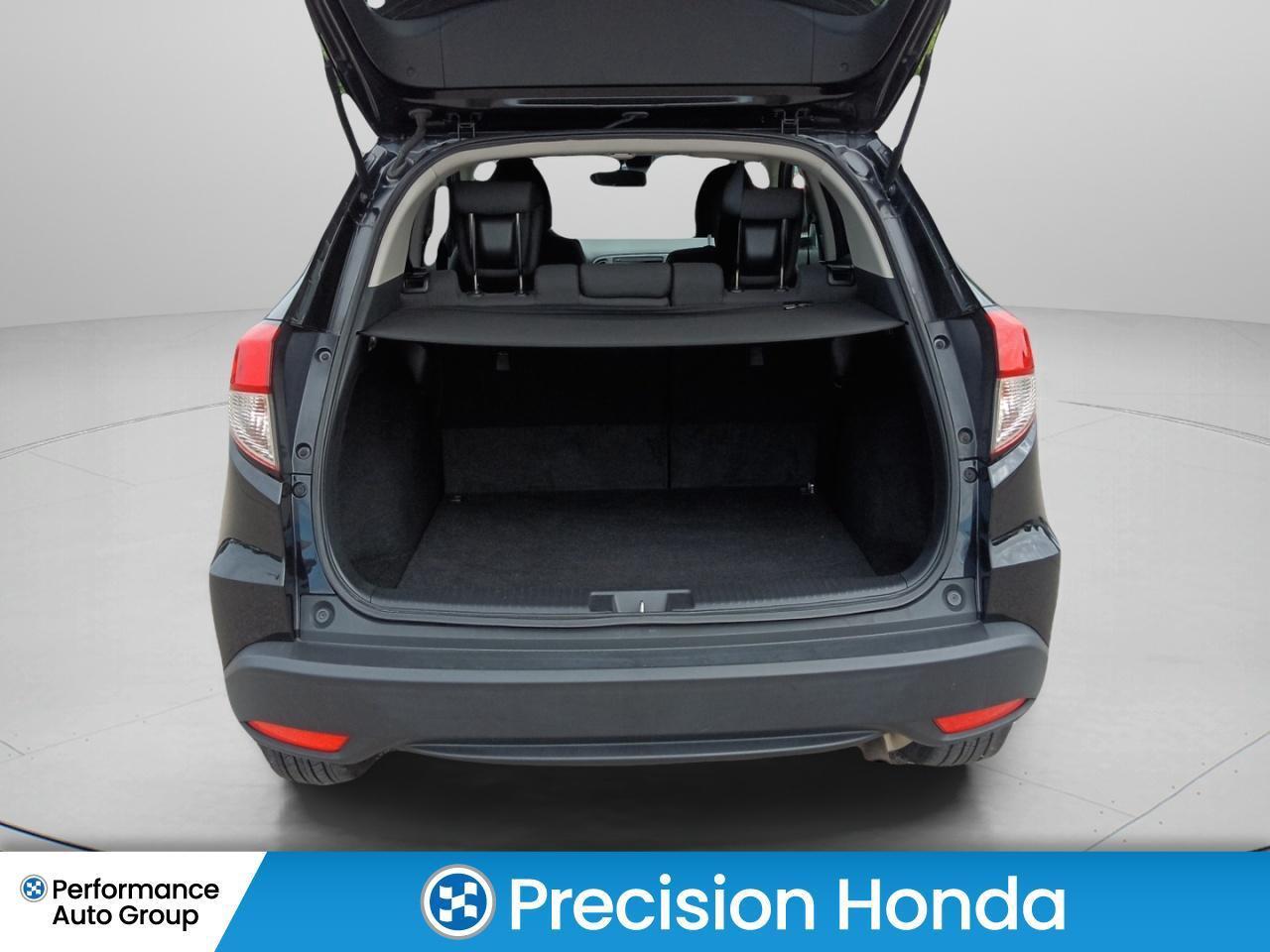 2019 Honda HR-V LX AWD  Heated Seats  Rear Camera CarPlay Photo