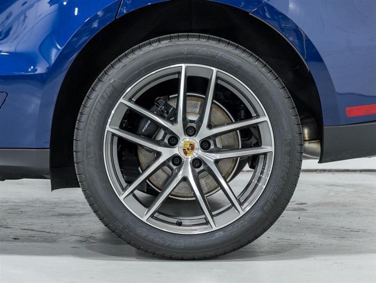 2026 Porsche Macan  Photo
