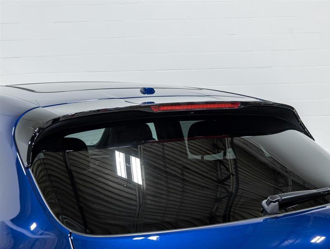 2026 Porsche Macan  Photo