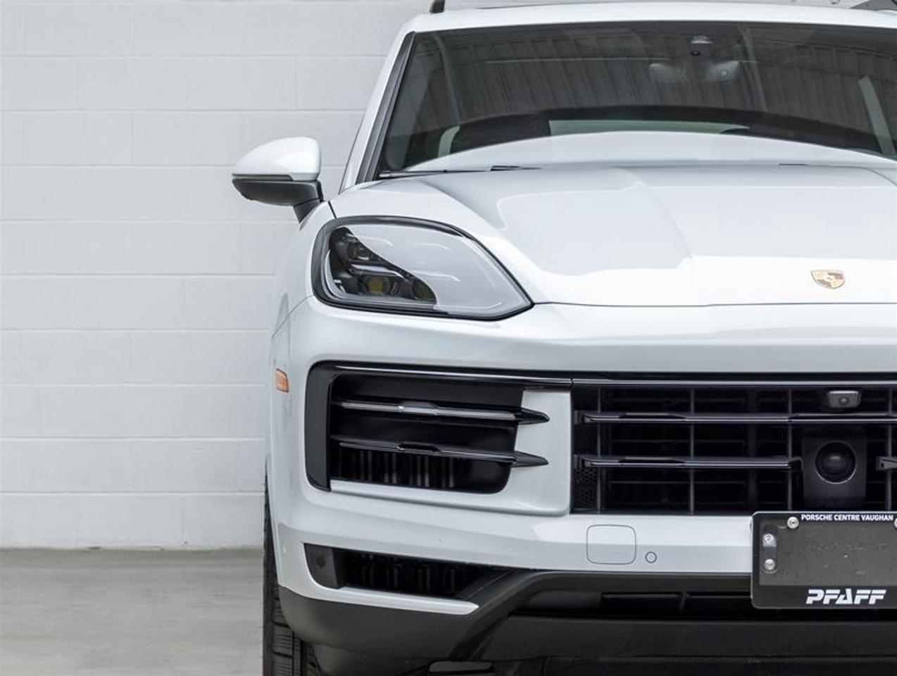 2026 Porsche Cayenne  Photo2