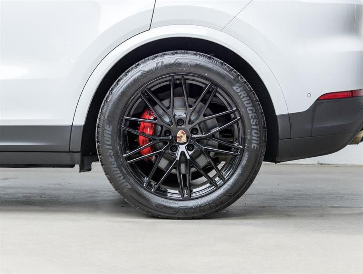 2026 Porsche Cayenne  Photo