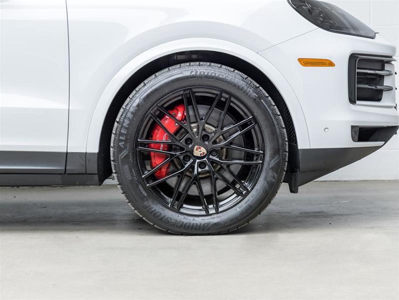 2026 Porsche Cayenne  Photo